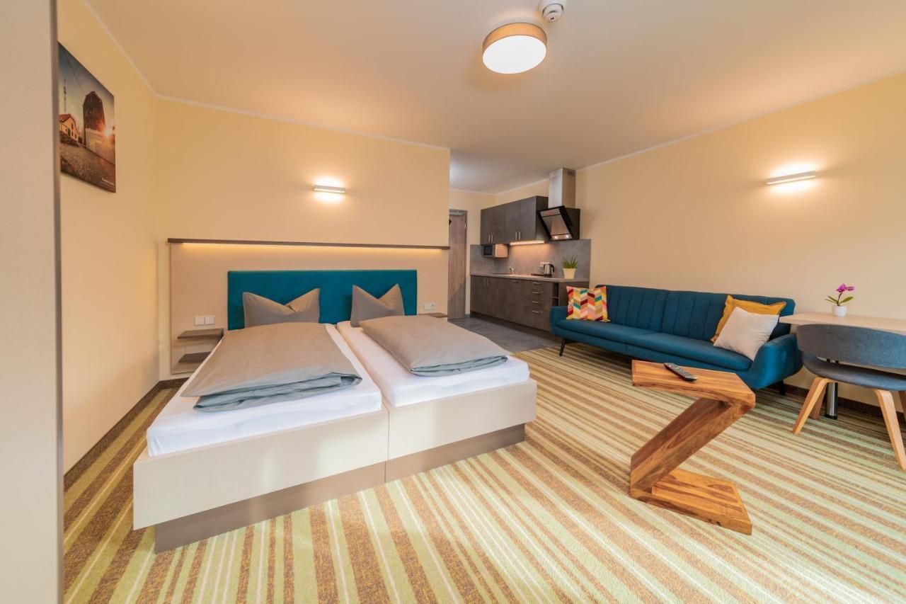 Elly Hostel Фрайберг Экстерьер фото